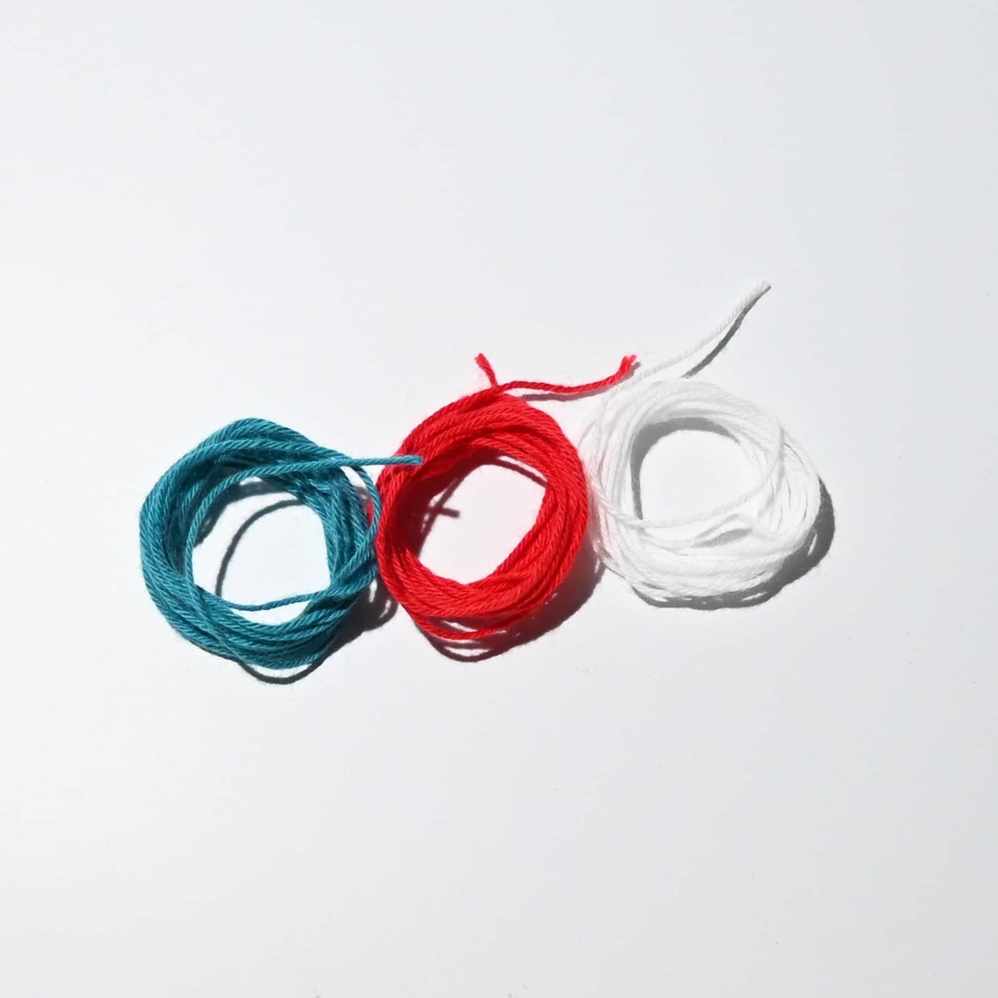 Range of bright coloured sashiko threads from Ziguzagu Textilles.