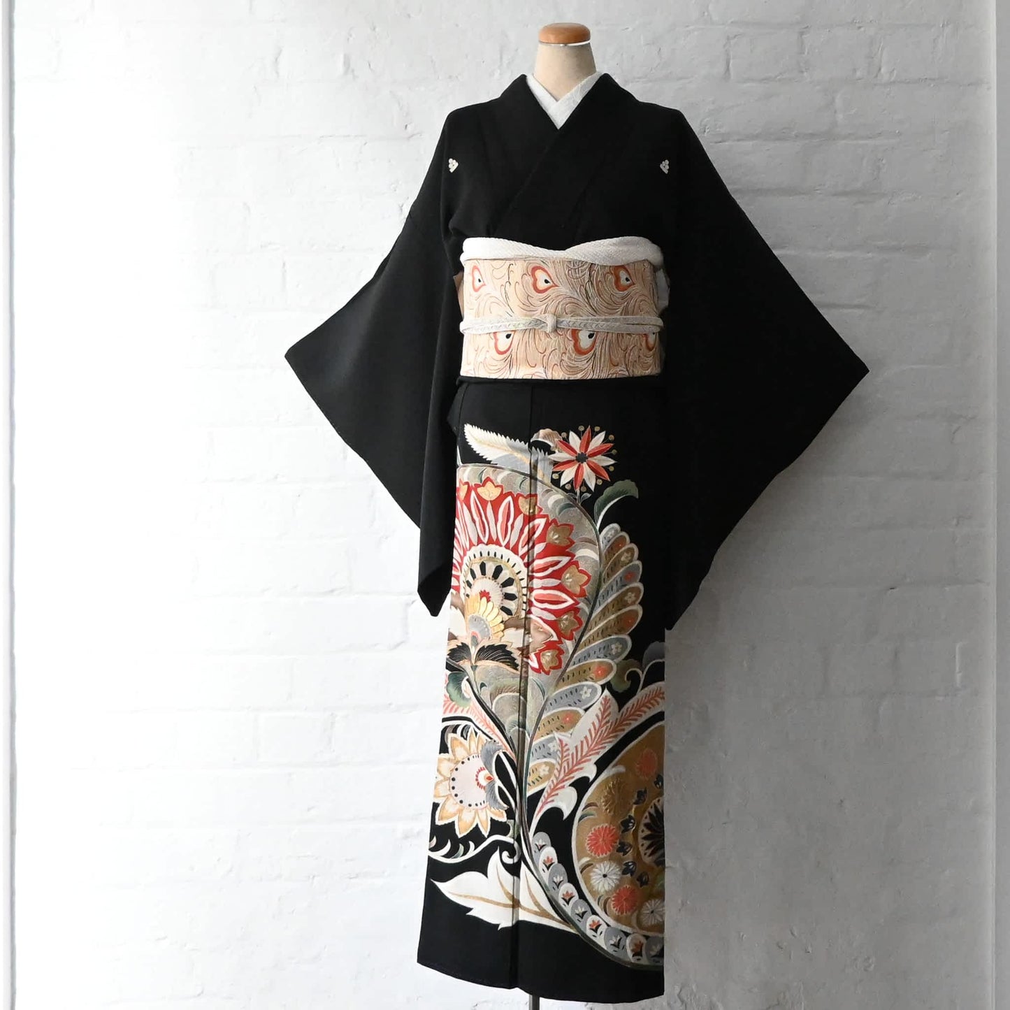 Vintage Women's Black Formal Kimono 'Tomesode'