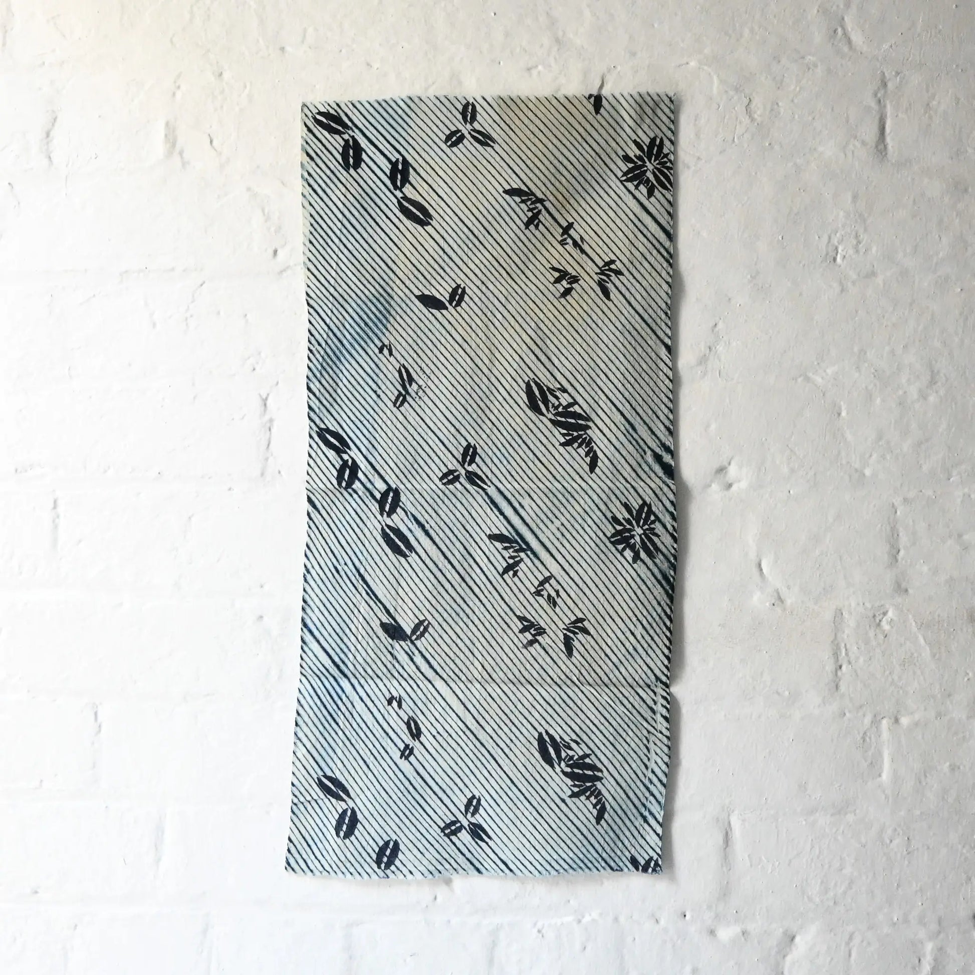 Antique Japanese shibori dyed cotton piece from the early 20th century.