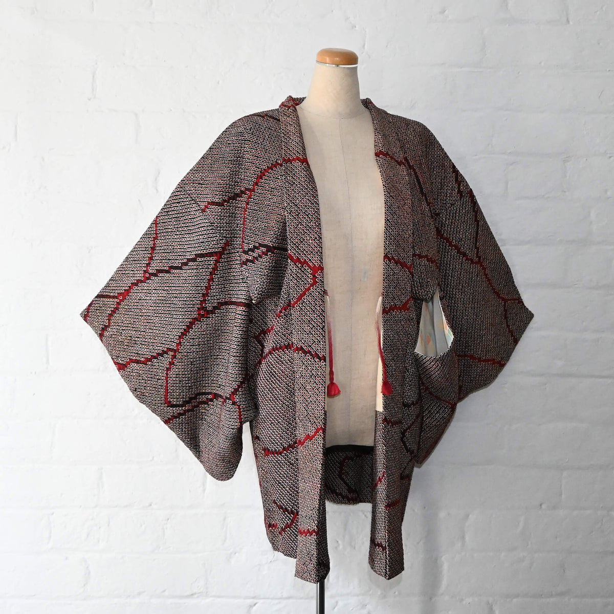 Vintage Japanese women's shibori silk haori.