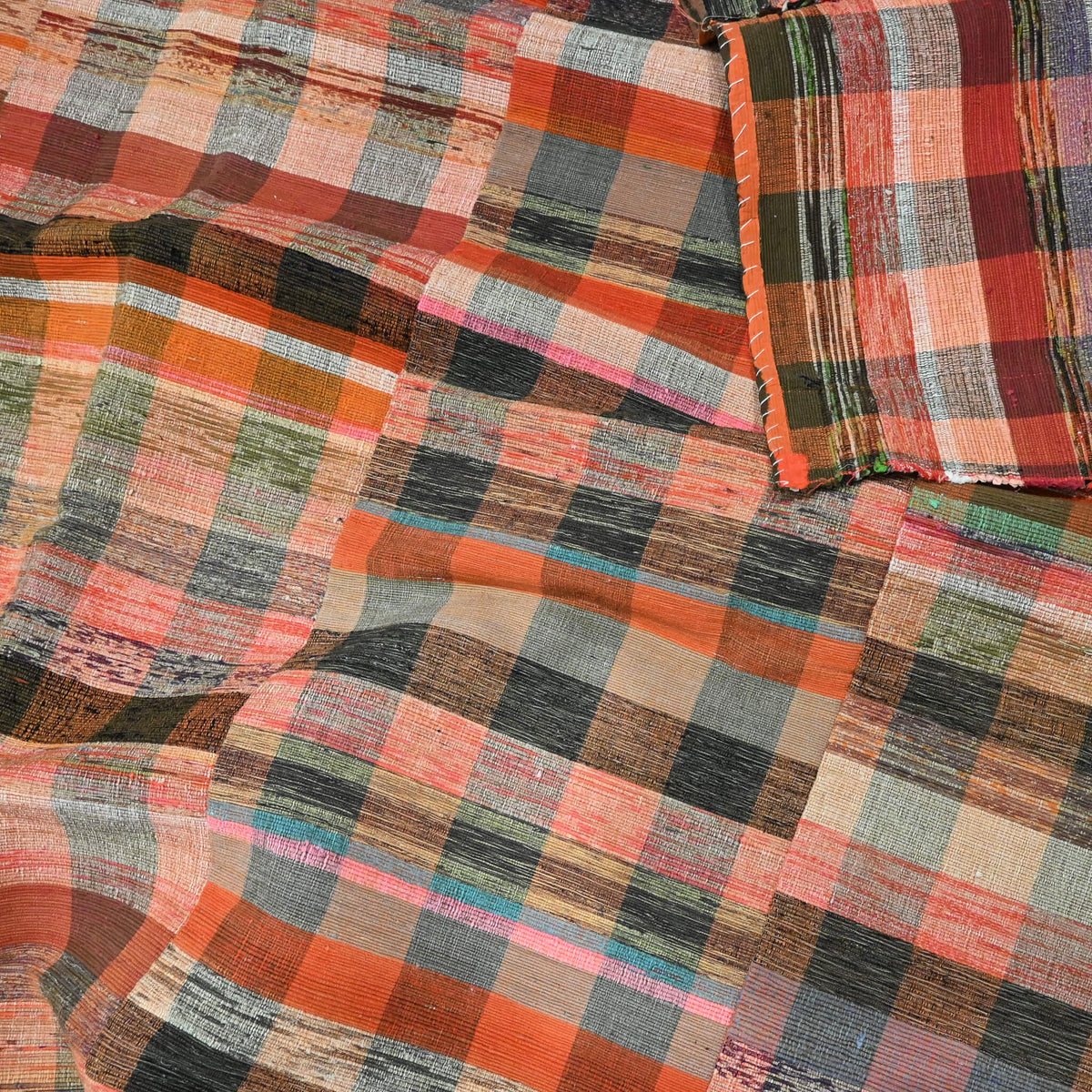 Vintage Japanese five-panel Sakiori rag-weaving textile made from recycled old kimono and futon fabrics. 