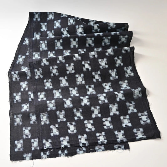Full view of vintage Japanese indigo cotton piece with Igeta Kasuri pattern.
