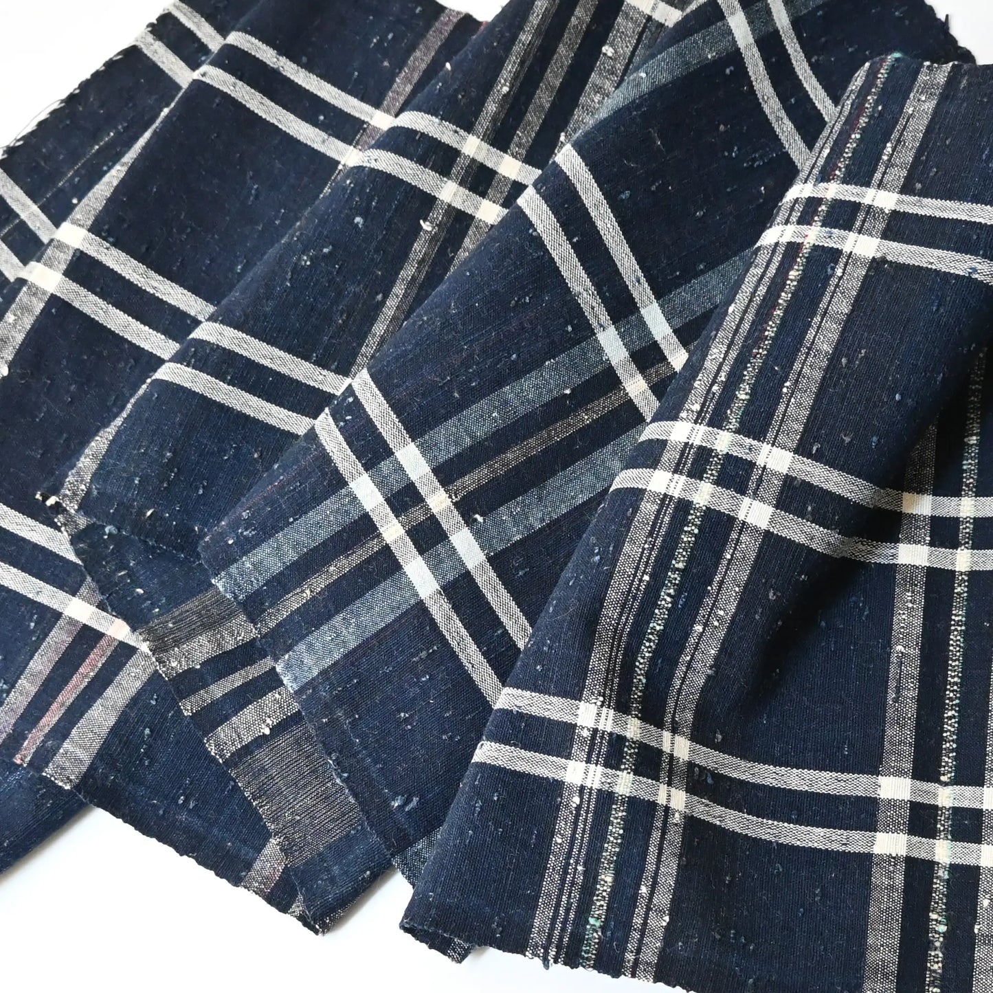 Vintage Japanese indigo zanshi ori cotton with check pattern.