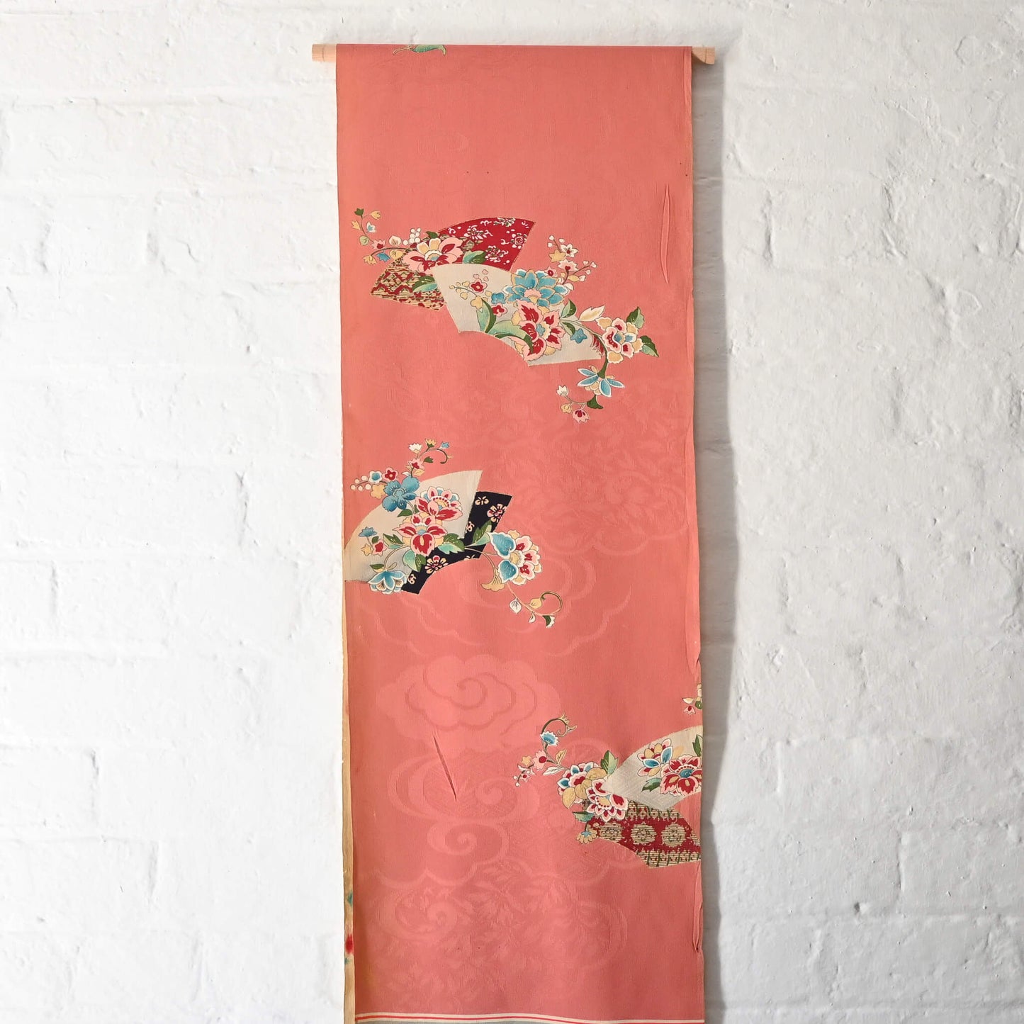 Pink Rinzu silk jacquard panel with delicate floral pattern with fan.