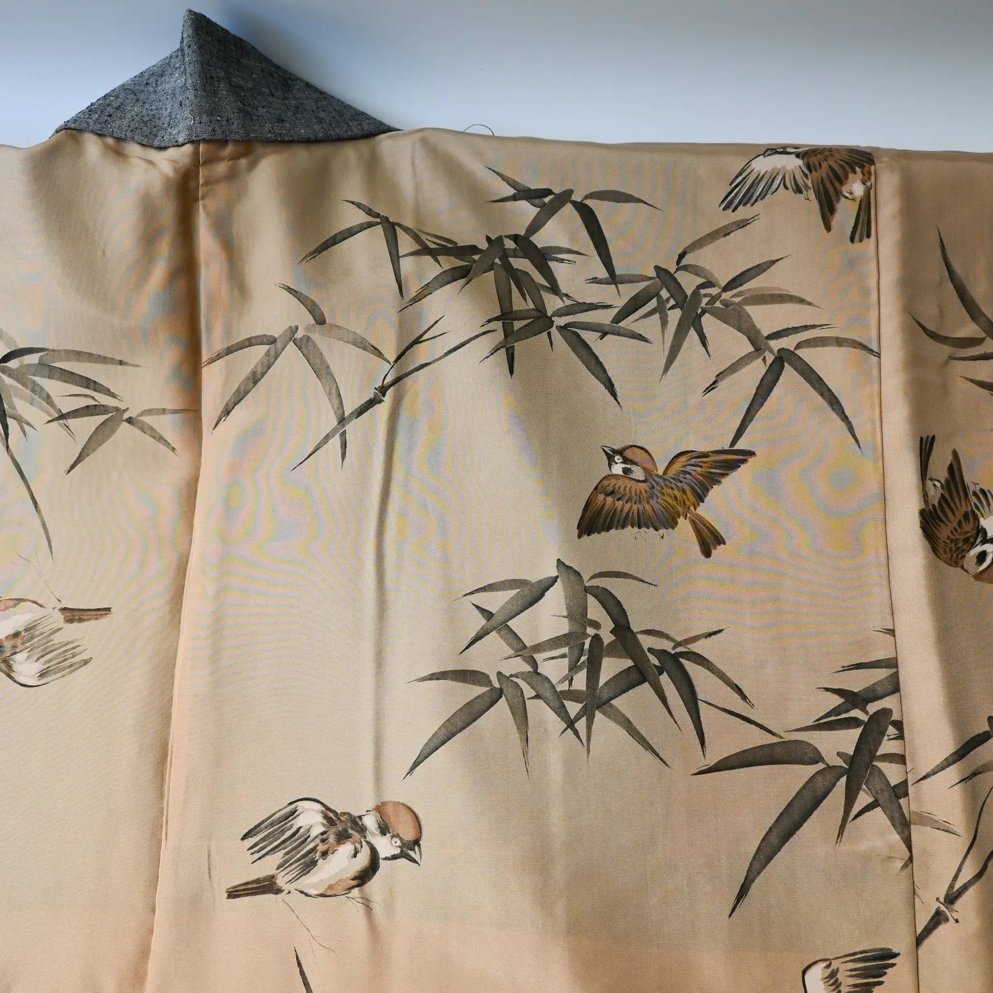 Vintage men's grey tsumugi silk haori has a beautiful hand-painted lining with bamboo and sparrow.